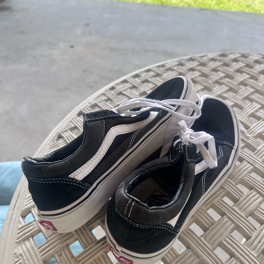 Vans - Picture 6 of 6